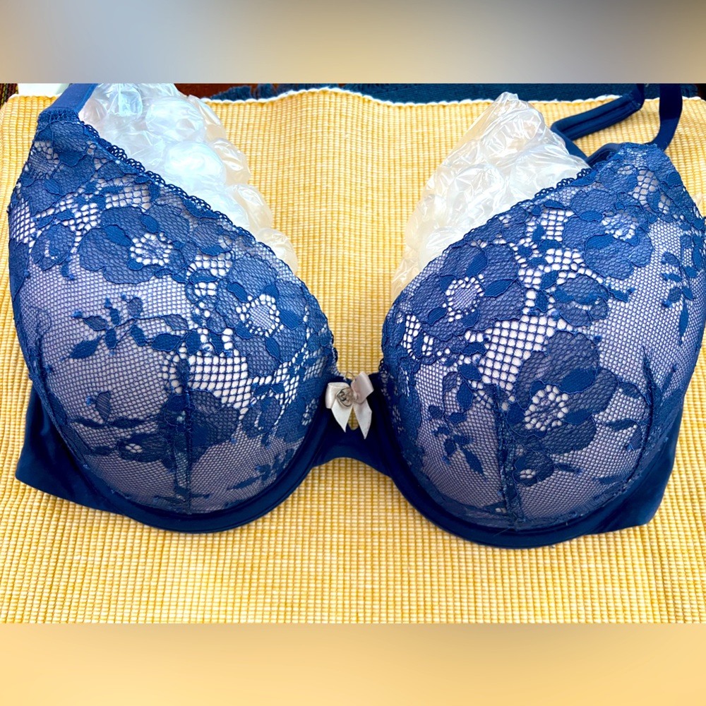 34D VS bra
